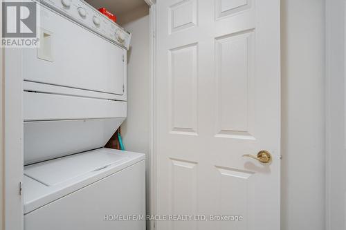 #1011 -23 Hollywood Ave, Toronto, ON - Indoor Photo Showing Laundry Room