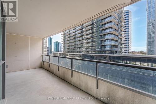 #1011 -23 Hollywood Ave, Toronto, ON - Outdoor With Balcony With Exterior