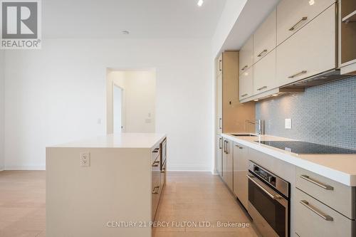 4309 - 65 St Mary Street, Toronto, ON - Indoor Photo Showing Kitchen With Upgraded Kitchen