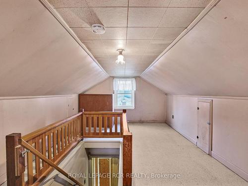 68 Olive St, East Gwillimbury, ON - Indoor Photo Showing Other Room