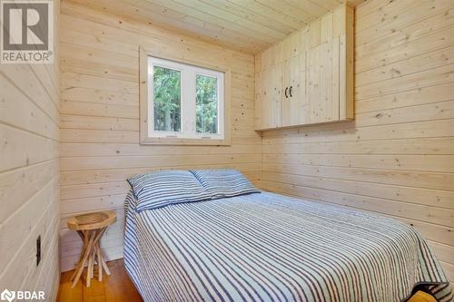 660 Thirty Island Road, Cloyne, ON - Indoor Photo Showing Bedroom