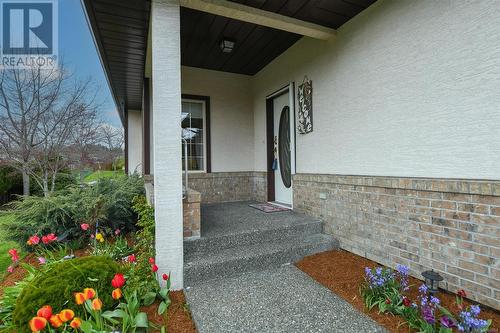 Front Entrance - 11 1288 Tunner Dr, Courtenay, BC - Outdoor