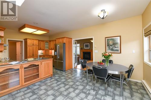 11 1288 Tunner Dr, Courtenay, BC - Indoor Photo Showing Dining Room