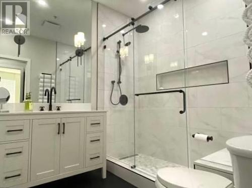 404 5605 Hampton Place, Vancouver, BC - Indoor Photo Showing Bathroom