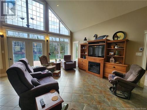 661 Ch De L'Eglise, Saint-André, NB - Indoor Photo Showing Living Room With Fireplace