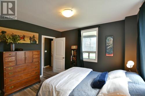 148 Marsh Street, Blue Mountains, ON - Indoor Photo Showing Bedroom