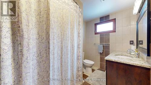 340 Oxford Avenue, Fort Erie, ON - Indoor Photo Showing Bathroom