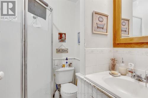 536 Downie Street, Peterborough, ON - Indoor Photo Showing Bathroom