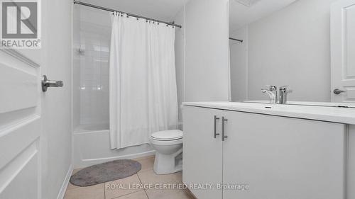 207 - 1100 Briar Hill Avenue, Toronto, ON - Indoor Photo Showing Bathroom