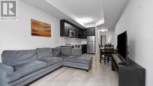 207 - 1100 Briar Hill Avenue, Toronto, ON - Indoor Photo Showing Living Room