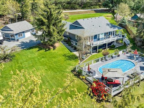 7970 Richards Trail, Duncan, BC - Outdoor With In Ground Pool With Deck Patio Veranda