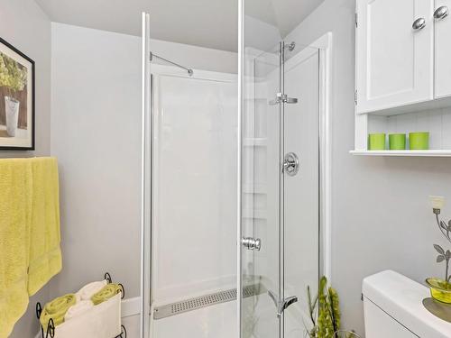 7970 Richards Trail, Duncan, BC - Indoor Photo Showing Bathroom