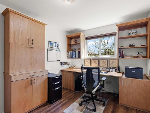 3574 Cowichan Lake Rd, Duncan, BC - Indoor Photo Showing Office