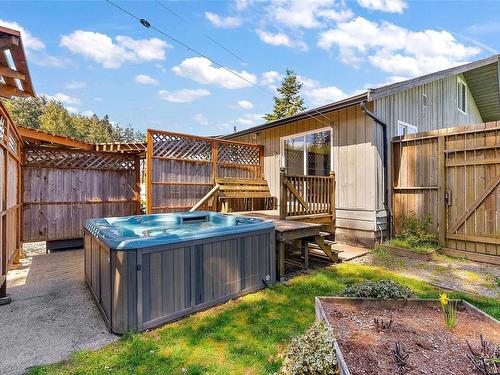 3574 Cowichan Lake Rd, Duncan, BC - Outdoor With Above Ground Pool With Exterior