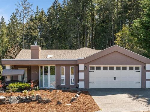 3262 Ash Rd, Chemainus, BC - Outdoor With Facade