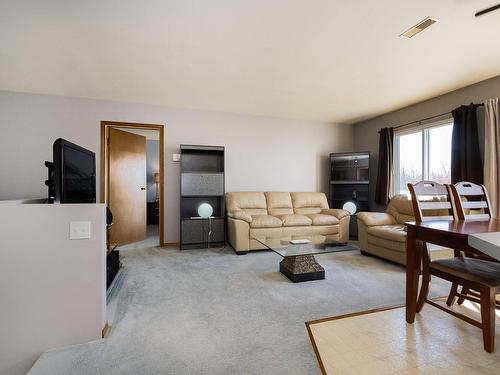 Salon - 9 159E Avenue, Notre-Dame-De-L'Île-Perrot, QC - Indoor Photo Showing Living Room