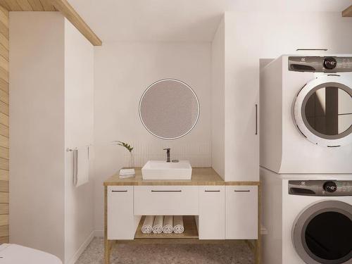 Powder room - 318 Rue St-Louis, Joliette, QC - Indoor Photo Showing Laundry Room