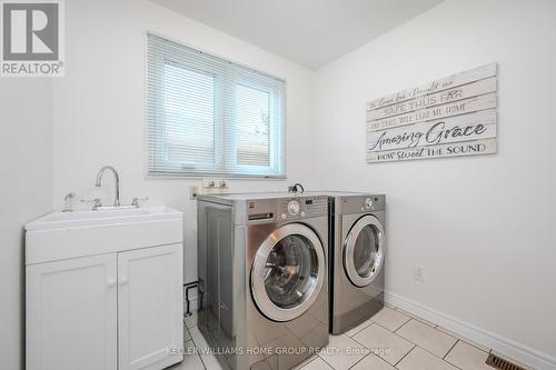 15 Wiltshire Pl, Guelph, ON - Indoor Photo Showing Laundry Room