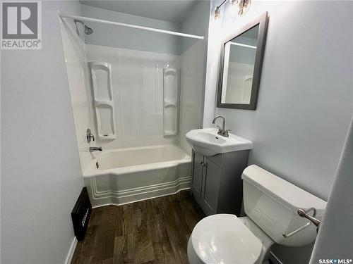 310 Maple Road E, Nipawin, SK - Indoor Photo Showing Bathroom