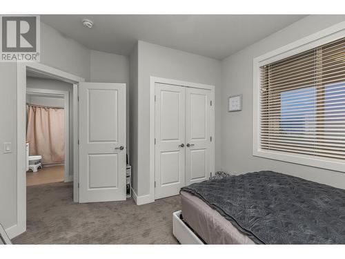 579 Selkirk Court, Kelowna, BC - Indoor Photo Showing Bedroom