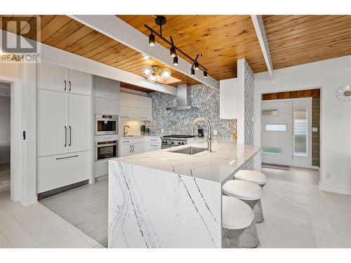 266 Alder Avenue, Kaleden, BC - Indoor Photo Showing Kitchen