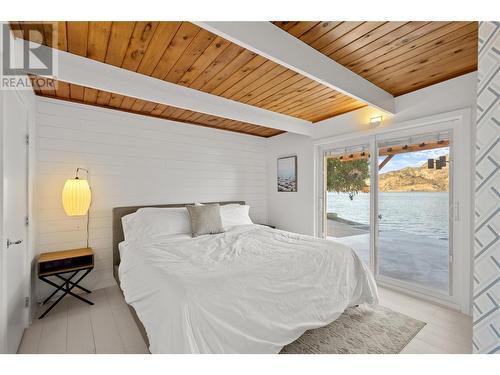 266 Alder Avenue, Kaleden, BC - Indoor Photo Showing Bedroom