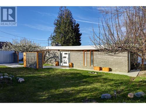 266 Alder Avenue, Kaleden, BC - Outdoor