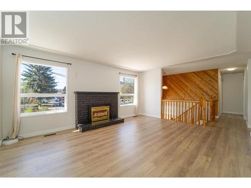 3478 Bray Place, Kamloops, BC - Indoor Photo Showing Living Room With Fireplace