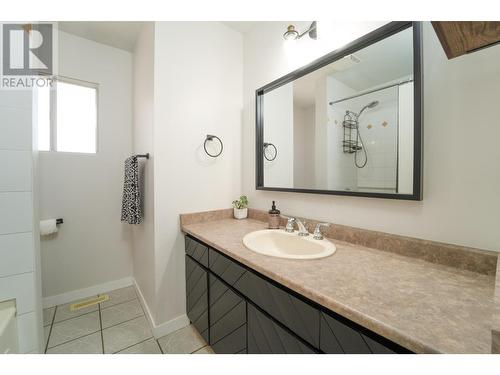 3478 Bray Place, Kamloops, BC - Indoor Photo Showing Bathroom