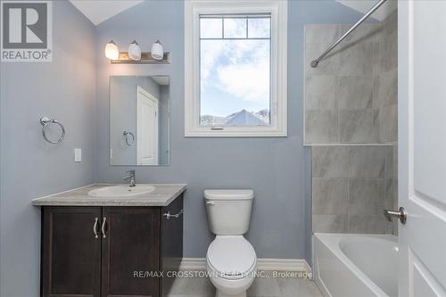 147 Rosie St, Blue Mountains, ON - Indoor Photo Showing Bathroom