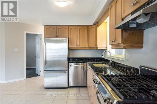 13 Frederick Avenue, Hamilton, ON - Indoor Photo Showing Kitchen