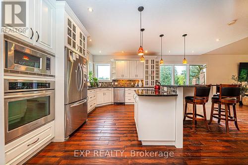 21 Old Mill Road, Brant, ON - Indoor Photo Showing Kitchen With Upgraded Kitchen