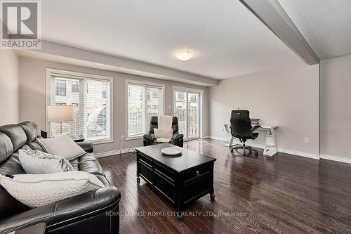 93 Mussen St, Guelph, ON - Indoor Photo Showing Living Room