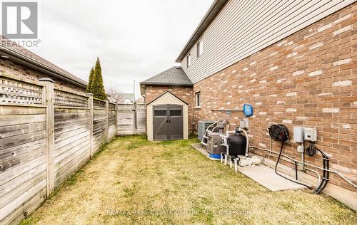 8536 Forestview Blvd, Niagara Falls, ON - Outdoor With Exterior