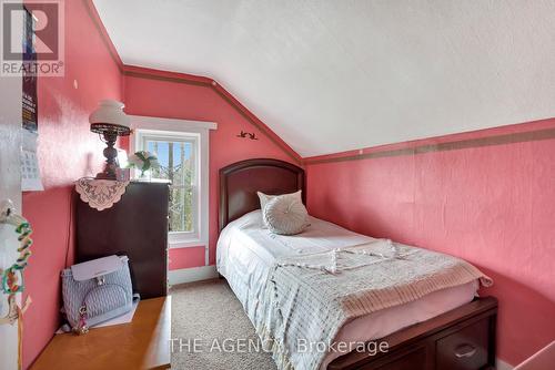 1784 Windham Centre Rd, Norfolk, ON - Indoor Photo Showing Bedroom