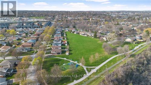5005 Gage Court, Niagara Falls, ON - Outdoor With View