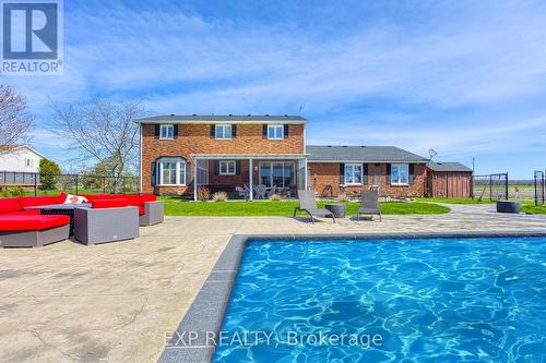 7254 Mud Street, Grimsby, ON - Outdoor With In Ground Pool
