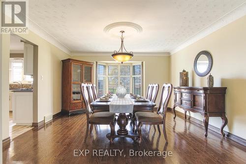 7254 Mud Street, Grimsby, ON - Indoor Photo Showing Dining Room