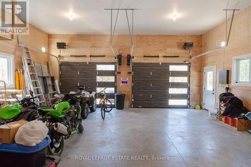 31 Pine Forest Drive, South Bruce Peninsula, ON - Indoor Photo Showing Garage