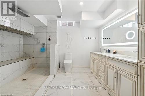 4432 Cinnamon Grve, Niagara Falls, ON - Indoor Photo Showing Bathroom