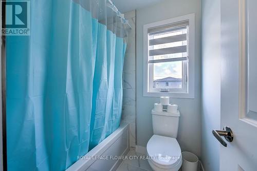 3437 Isleworth Rd, London, ON - Indoor Photo Showing Bathroom