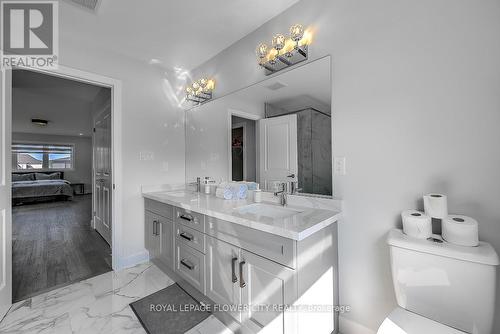 3437 Isleworth Rd, London, ON - Indoor Photo Showing Bathroom