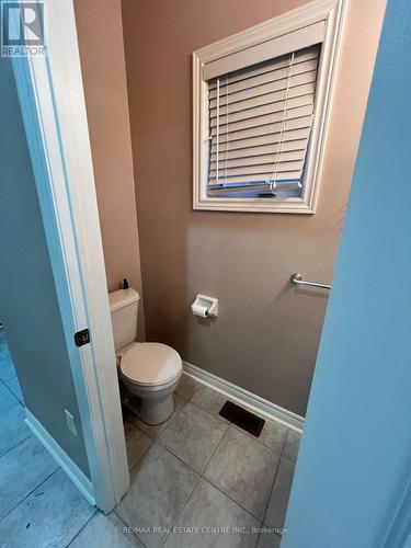 5634 Freshwater (Upper) Drive, Mississauga, ON - Indoor Photo Showing Bathroom