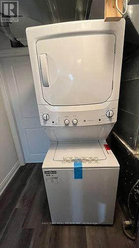 Bsmt - 6 Humberstone Crescent, Brampton, ON - Indoor Photo Showing Laundry Room