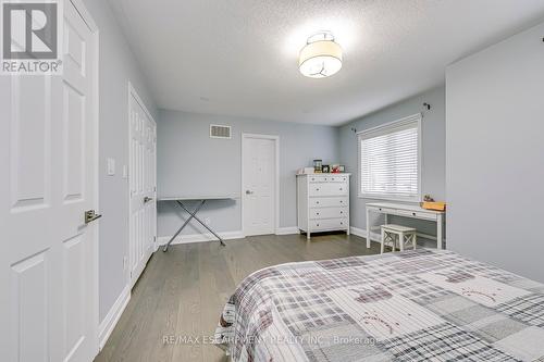 4701 Irena Ave, Burlington, ON - Indoor Photo Showing Bedroom