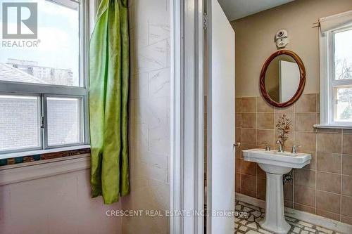 1St&2Nd - 209 King Street, Toronto, ON - Indoor Photo Showing Bathroom