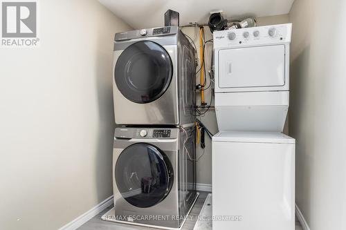 1048 King St W, Hamilton, ON - Indoor Photo Showing Laundry Room