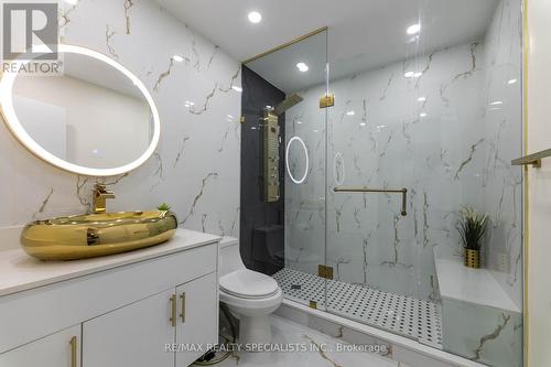 73 Thomson Drive, Hamilton, ON - Indoor Photo Showing Bathroom