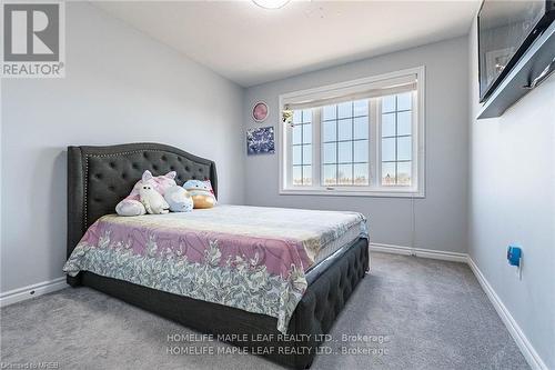 #73 -88 Decorso Dr, Guelph, ON - Indoor Photo Showing Bedroom