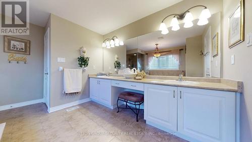 40 Meadow Ridge Crt, Vaughan, ON - Indoor Photo Showing Bathroom
